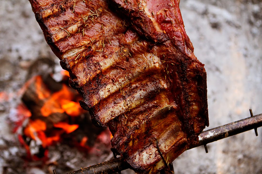 COSTILLAR AL ASADOR CON SALMUERA